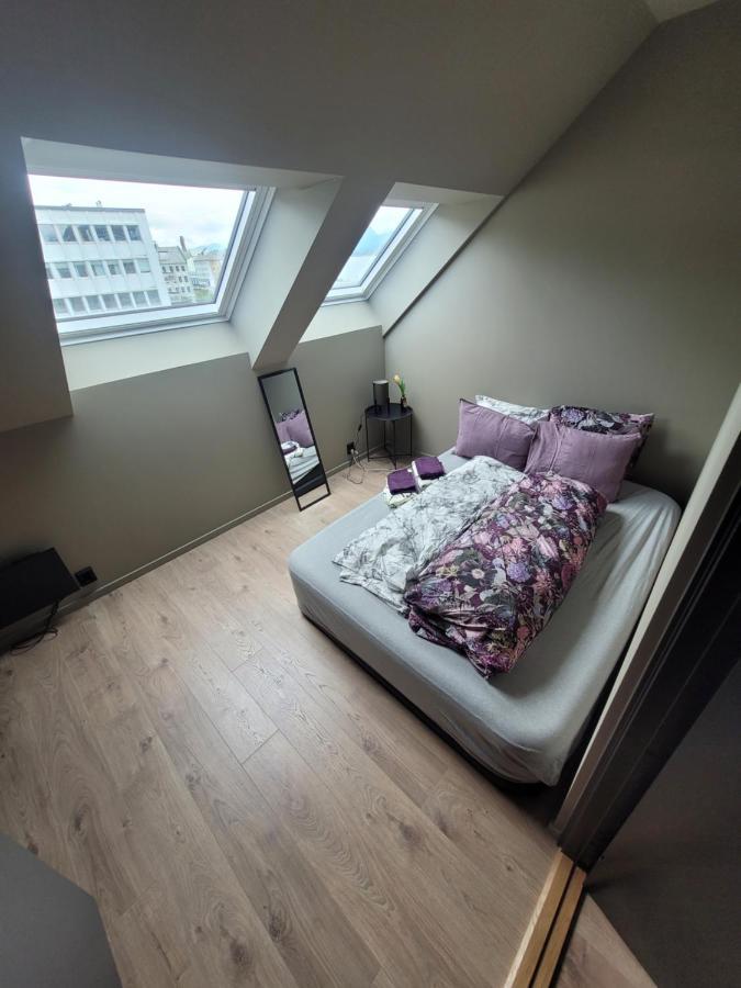 Single Elegant Room I Sentrum- Sea View Ålesund Buitenkant foto
