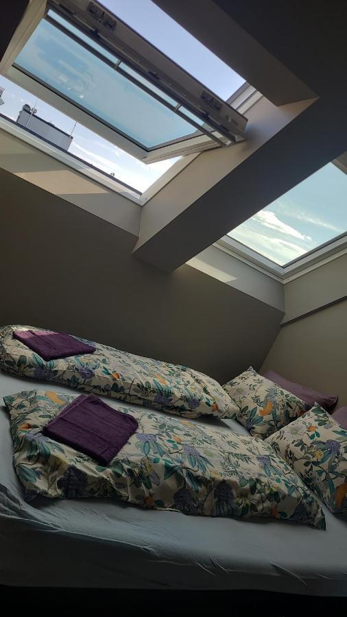 Single Elegant Room I Sentrum- Sea View Ålesund Buitenkant foto